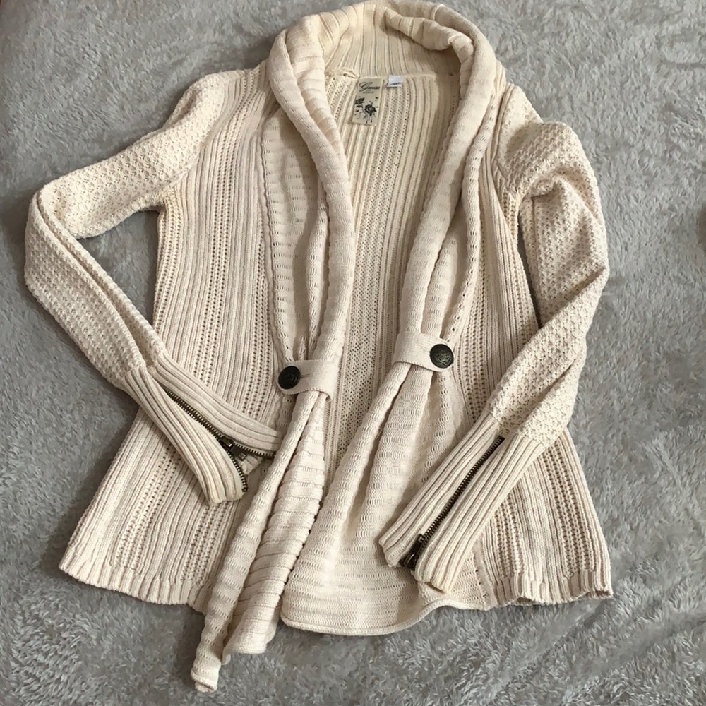 Guess sweater